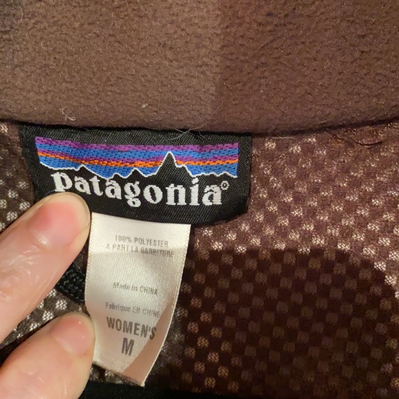 Patagonia Waterproof Insulated Ski Jacket - Picture 12 of 14